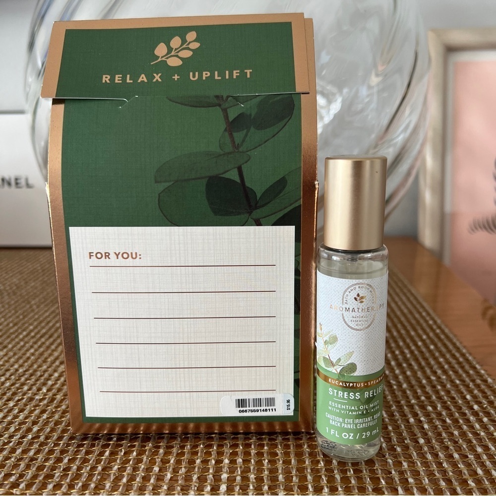 Bath & Body Works Aromatherapy Eucalyptus Spearmint Gift Set + Essential Oil - Picture 7 of 7